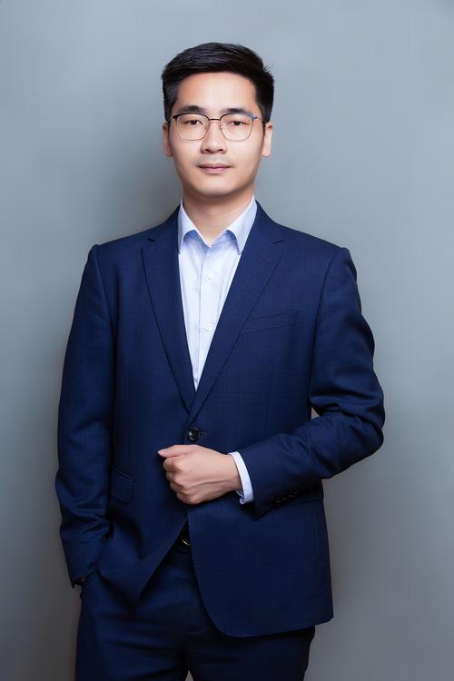 万仕芬灯光与音效负责人